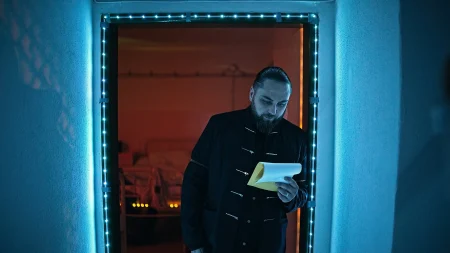 Nesmirna Odysea-1-049