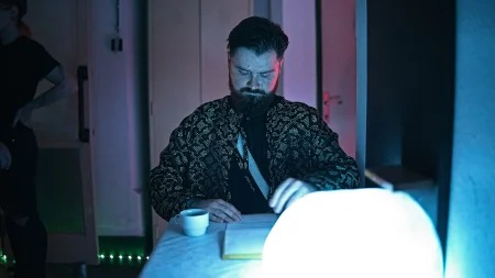 Nesmirna Odysea-1-050