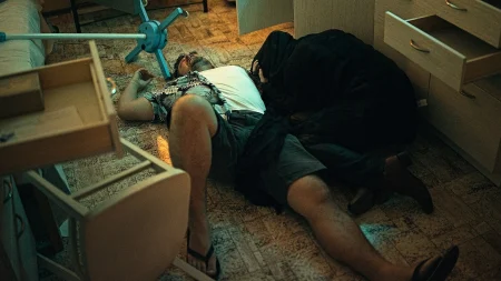 Nesmirna Odysea-1-202